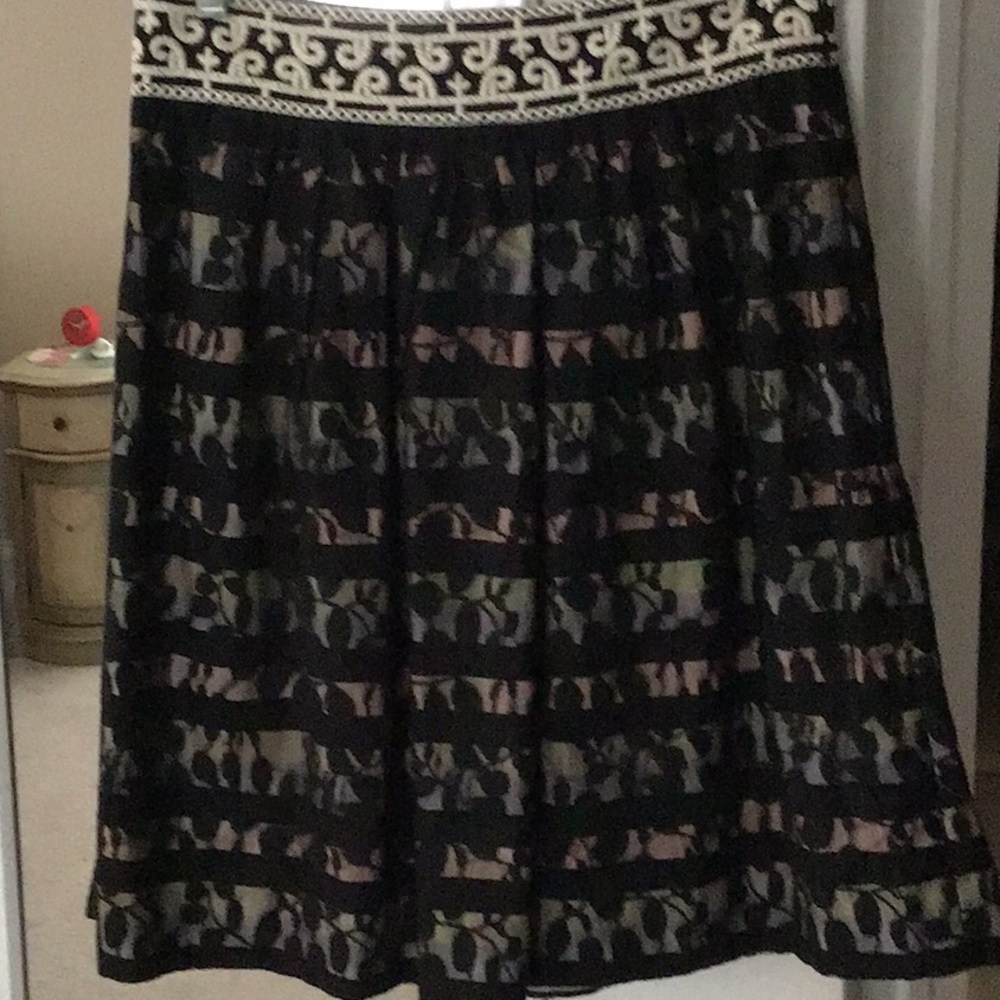BEAUTIFUL SKIRT
